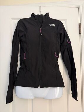The North Face Summit Series Black Softshell Jacket XS